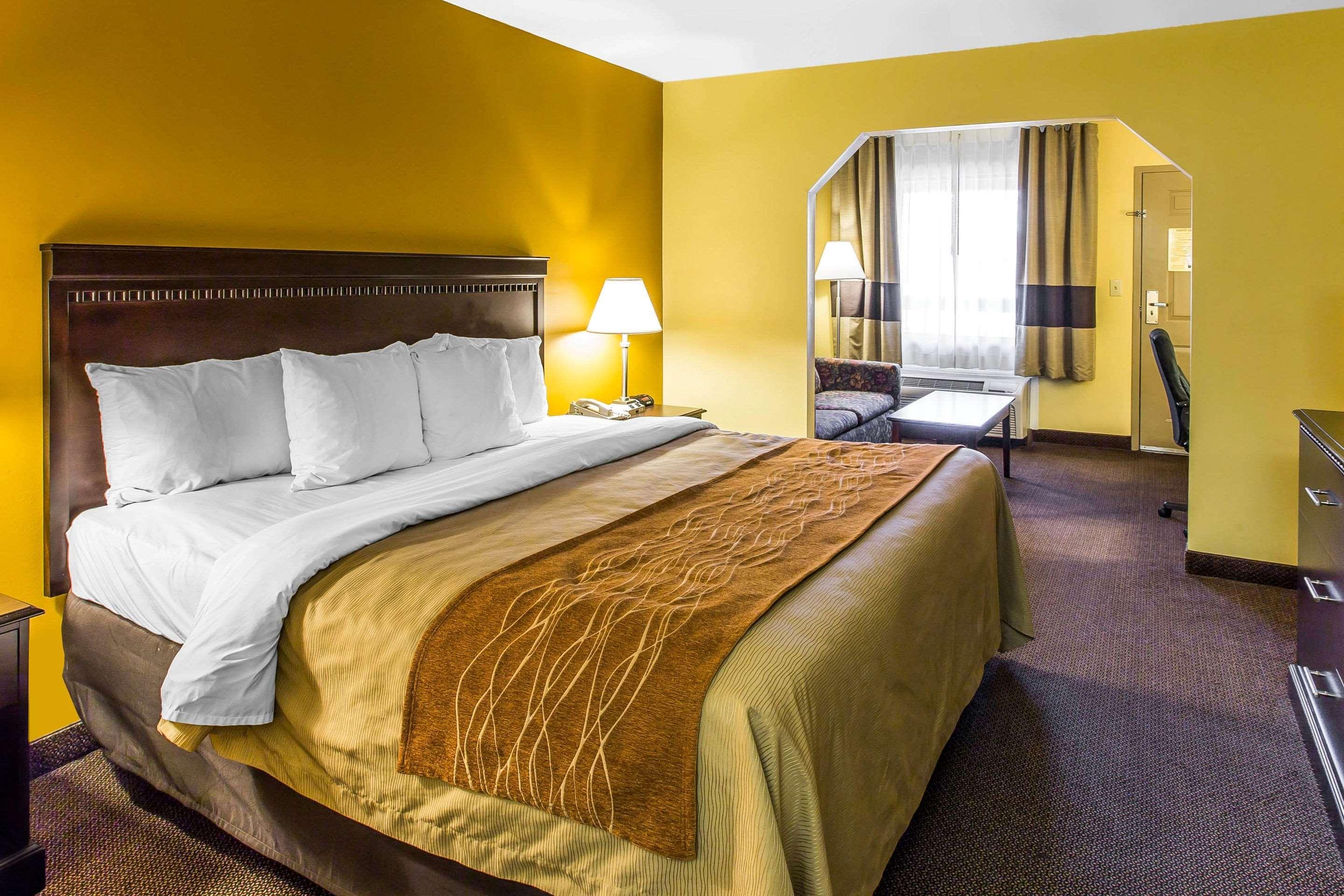 Hotel Clarion Pointe Forsyth I-75 Exterior foto