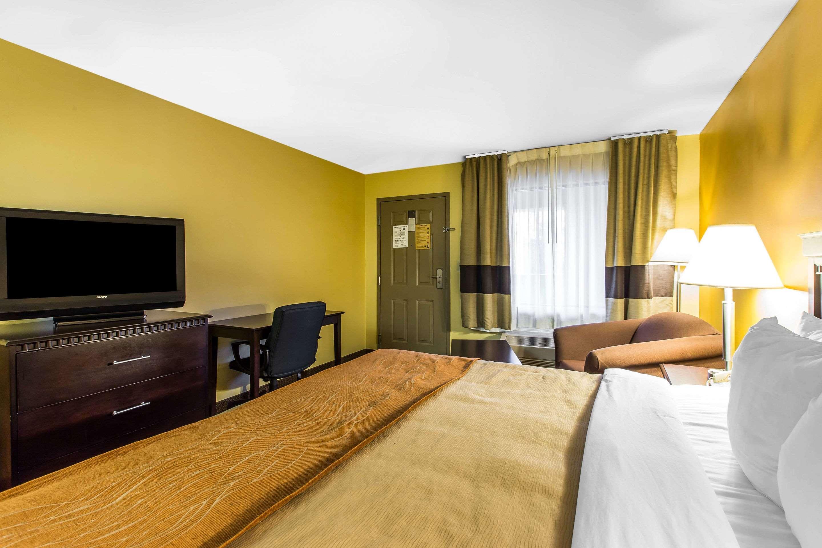 Hotel Clarion Pointe Forsyth I-75 Exterior foto