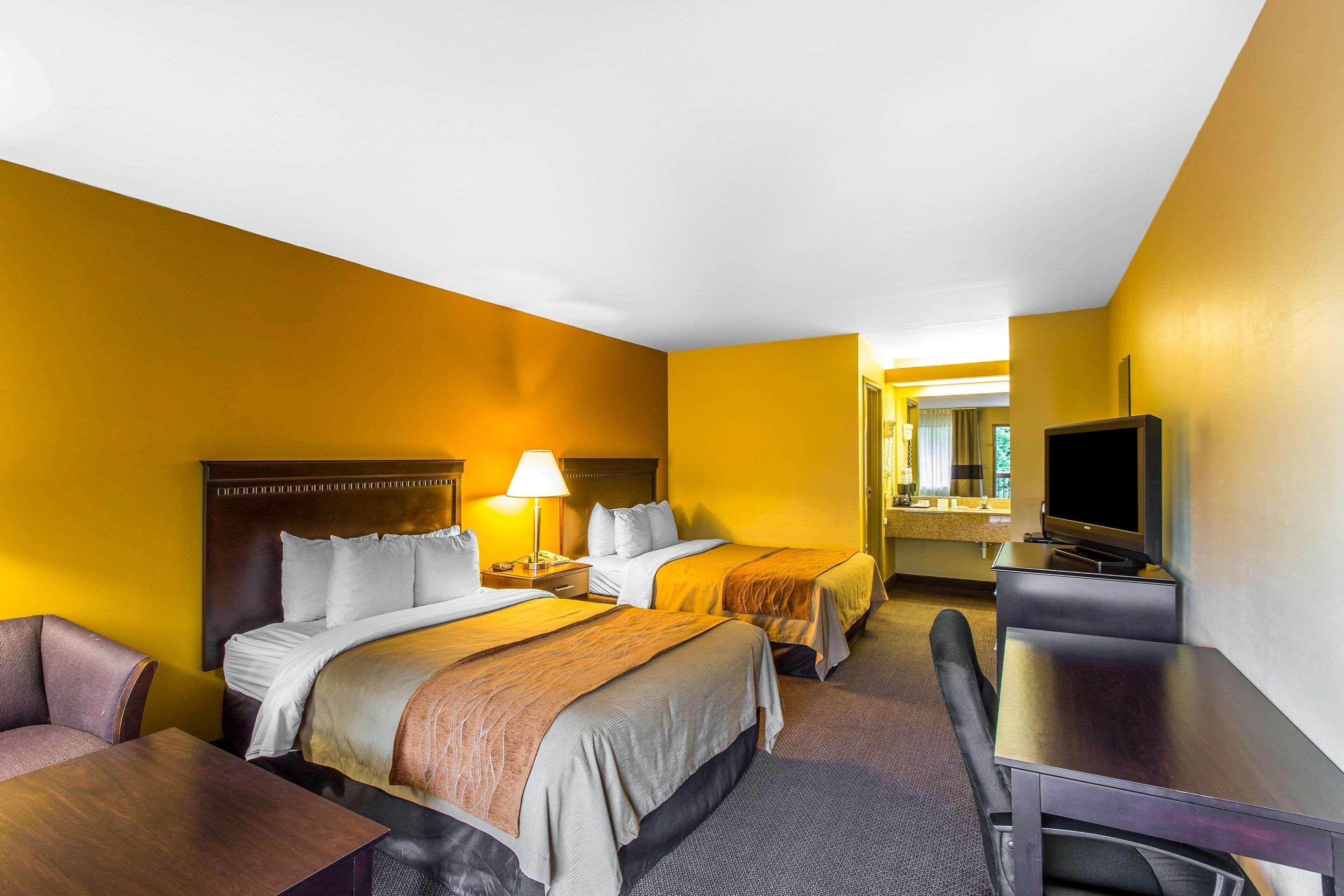 Hotel Clarion Pointe Forsyth I-75 Exterior foto