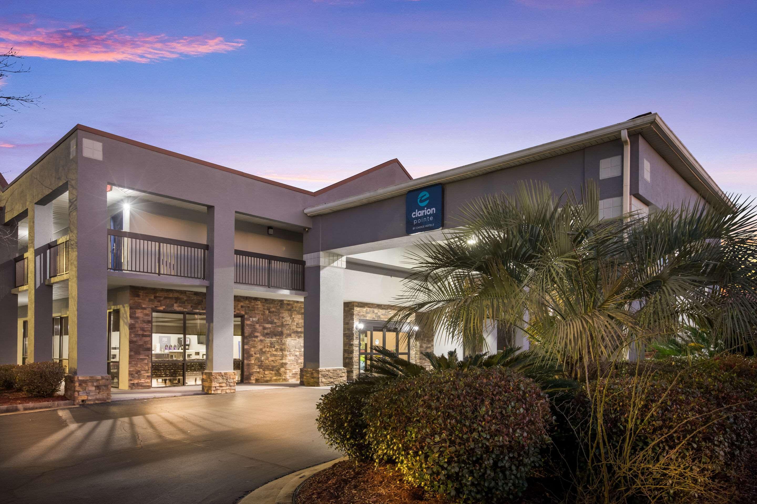 Hotel Clarion Pointe Forsyth I-75 Exterior foto