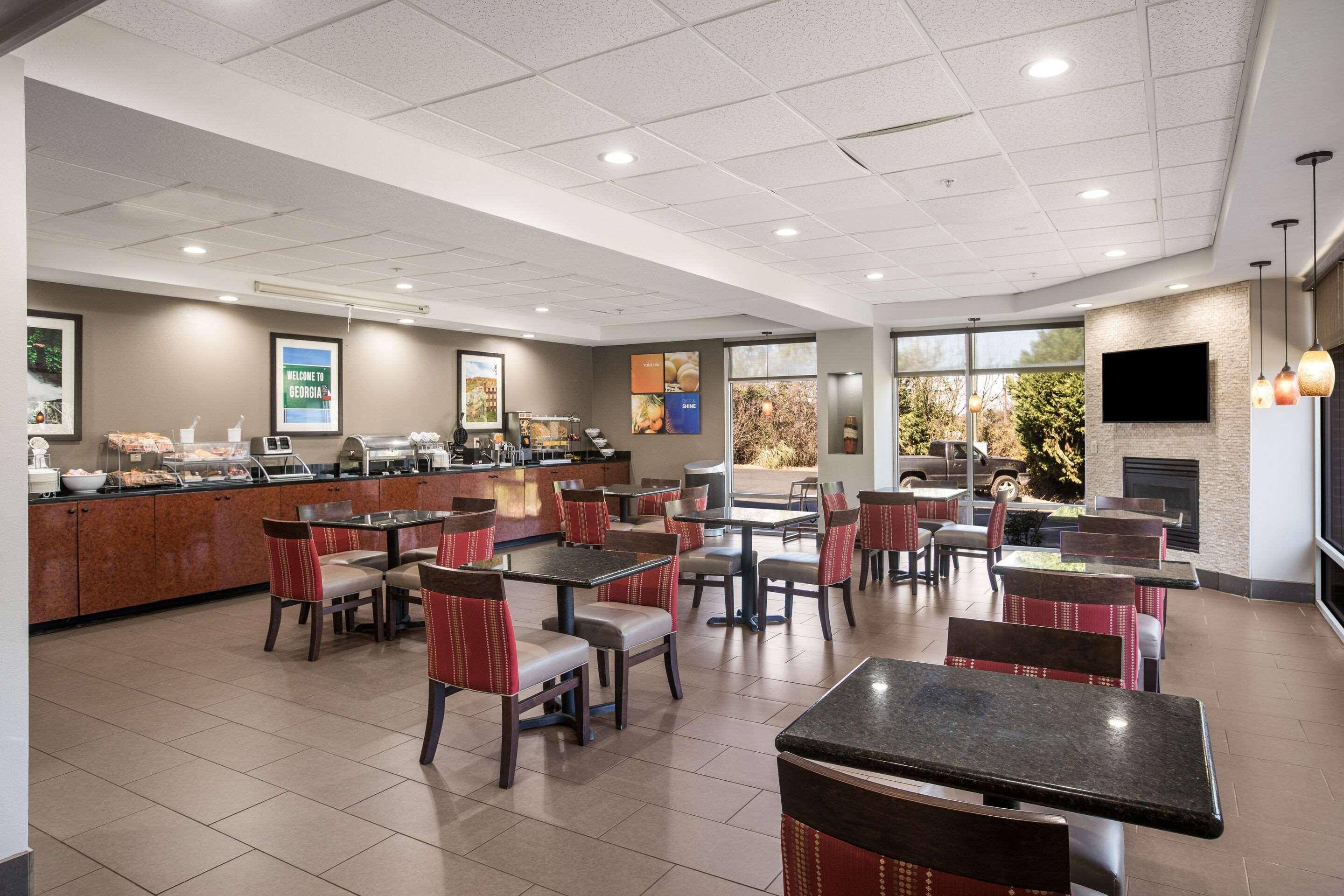 Hotel Clarion Pointe Forsyth I-75 Exterior foto