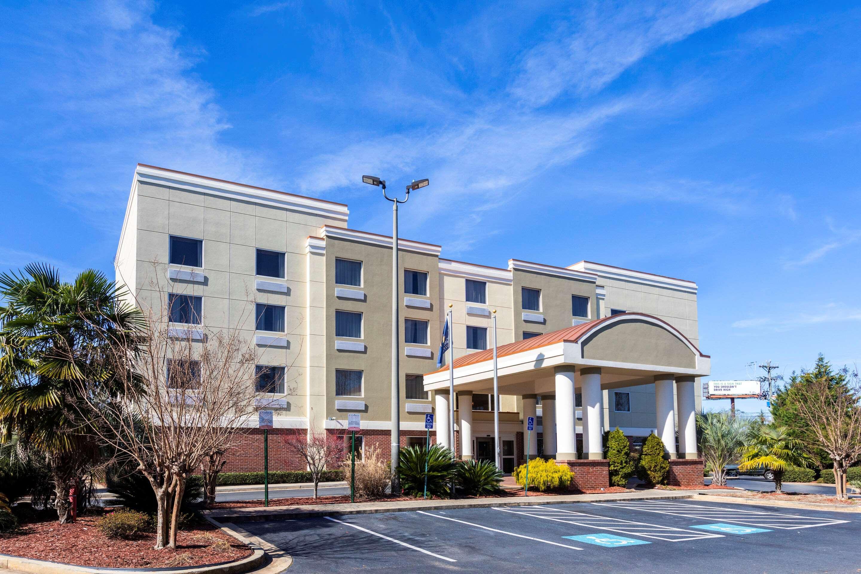 Hotel Clarion Pointe Forsyth I-75 Exterior foto